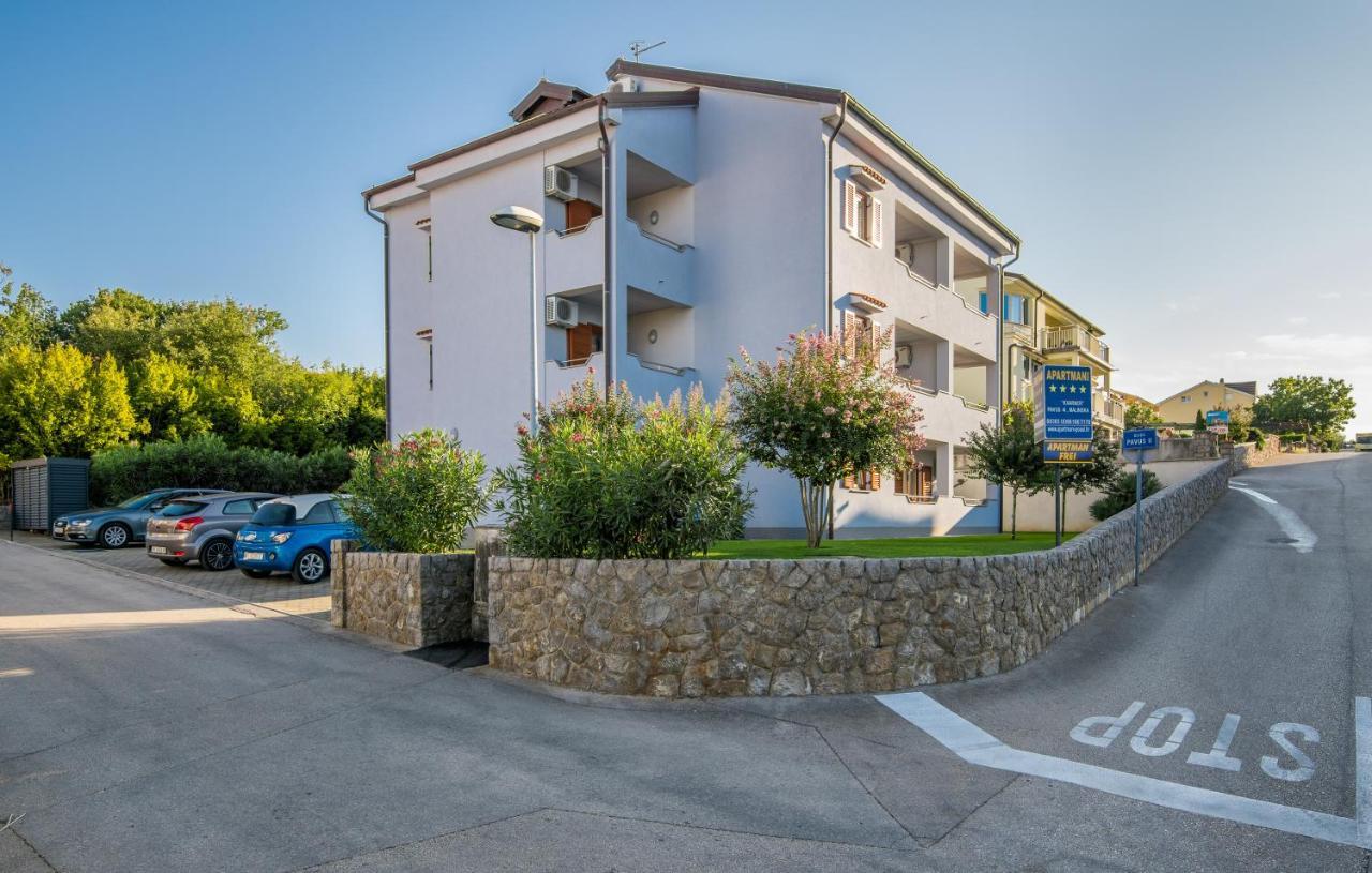 Apartments Kvarner 2 Malinska Luaran gambar