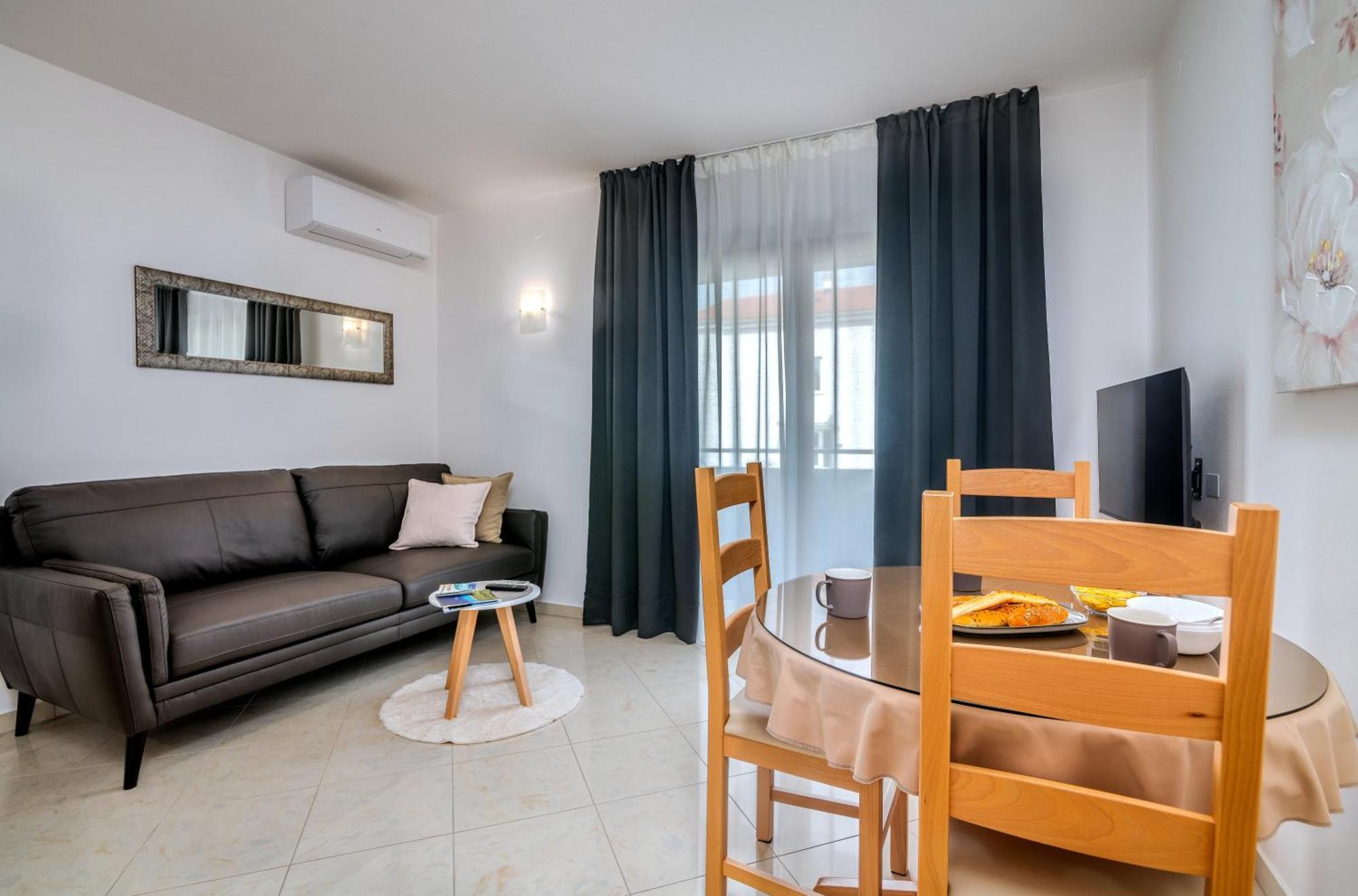 Apartments Kvarner 2 Malinska Luaran gambar